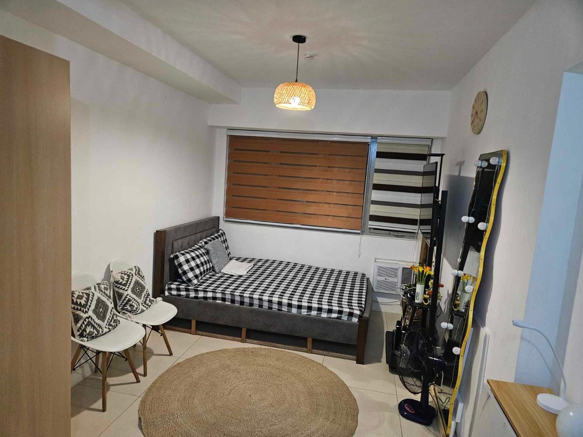 The Residences At Commonwealth By Century Properties Quezon City Exterior foto